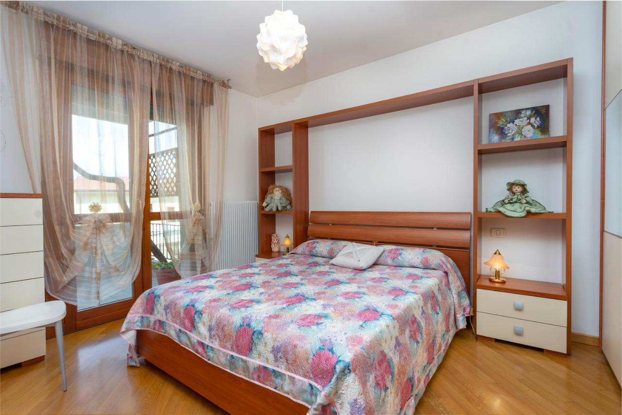 Ai Gelsomini - Lovely Flat With Terrace And Parking! Údine Exterior foto